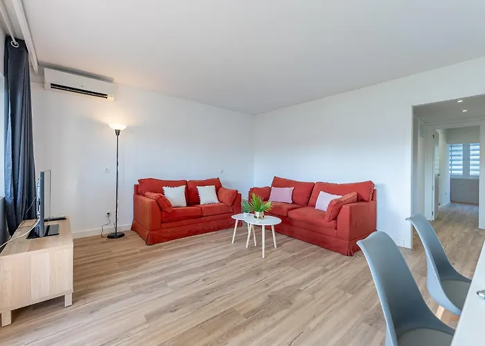 797 Holiday Rentals - Piso Reformado Con Amplia Terraza Carihue